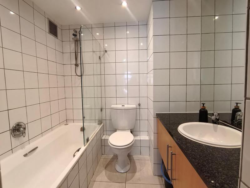 To Let 1 Bedroom Property for Rent in Claremont Upper Western Cape